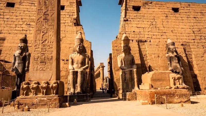 Hurghada to Aswan Private Edfu, Philae Temple & High Dam Tour